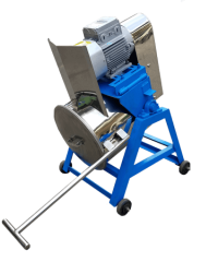 may-xay-nhuyen-rau-cu-qua-3