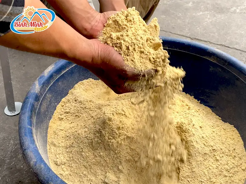 nghien-bot-cam-voi-may-nghien-thuc-an-chan-nuoi-b20_result222