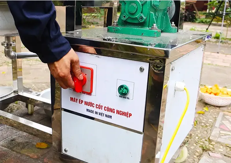 cong-tac-may-ep-nuoc-cot_result222_result