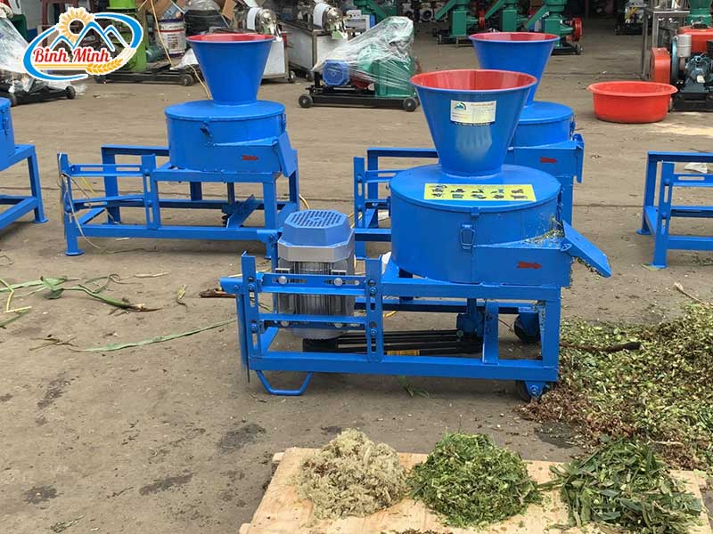 2 dòng máy băm chuối mịn