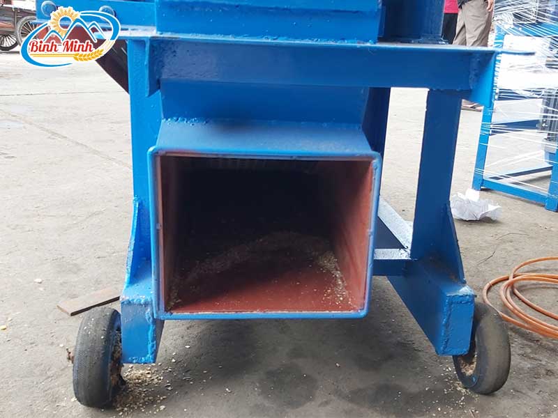cửa xả máy băm gỗ